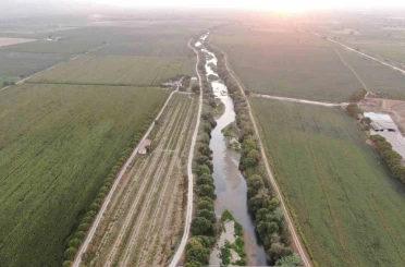 Menderes nehrinde kuraklığın etkileri sürüyor 