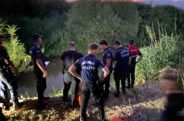 Menderes Nehri’ne atlayan şahıs kurtarıldı 