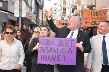 Menemen, kadına şiddete karşı tek ses oldu 
