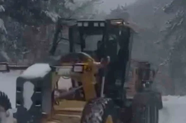 Mengen’de kar küreme çalışmaları başladı 