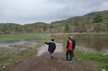 Menteşe’de sağanak yağışların ardından tarım arazilerinde hasar tespit çalışmaları başladı 