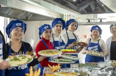 MERCEK’te yeni yıl coşkusu renkli atölyelerle yaşandı 
