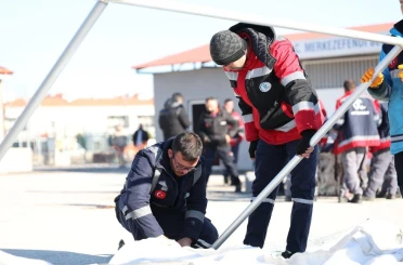 Merkezefendi Belediyesi personeline afet farkındalık ve çadır kurma eğitimi verildi 