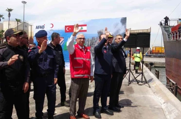 Mersin Limanı’ndan Lübnan’a 730 tonluk insani yardım yola çıktı 