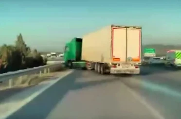 Mersin otoyolda zincirleme kaza kamerada 