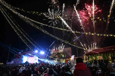 Mersin’de 2026 coşkusu sokaklara taştı 