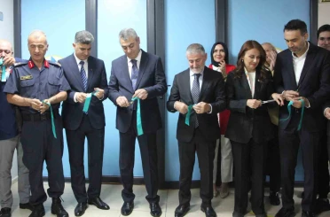 Mersin’de Akdeniz Bilgi Limanı Kütüphanesi açıldı 