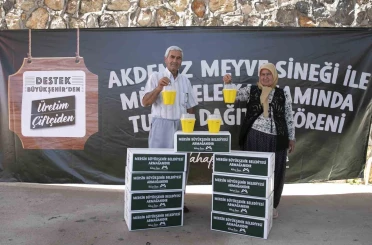 Mersin’de Akdeniz Meyve Sineğine karşı feromon tuzağı desteği 