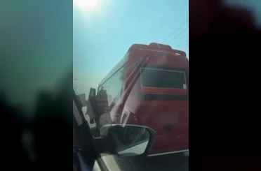 Mersin’de çevreyolunda yolcu indiren minibüs sürücüsüne ceza 