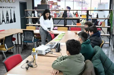 Mersin’de çocuklar akran zorbalığına karşı empati atölyelerinde buluştu 