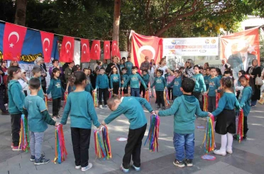 Mersin’de Dünya Çocuk Hakları Günü renkli etkinliklerle kutlandı 