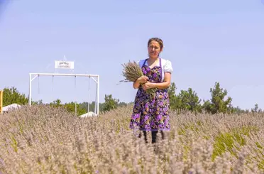 Mersin’de kadın girişimci lavantayı kazanca dönüştürdü
