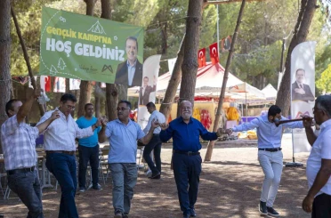 Mersin’de muhtarlar hem stres attı hem de sorunlarını paylaştı 