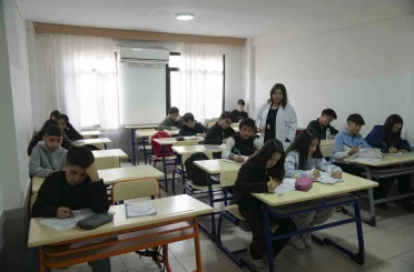 Mersin’de öğrencilere ücretsiz eğitim desteği 