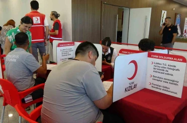 Mersin’de sağlık personeli kök hücre bağışı için sıraya girdi 