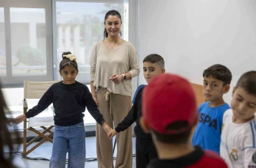 Mersin’de ücretsiz tiyatro kursuna yoğun ilgi