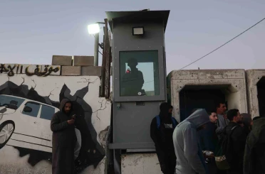 Mescid-i Aksa’da 80 bin kişi Ramazanın ilk cuma namazını kıldı 