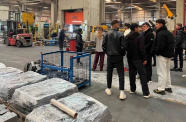 Meslek lisesi öğrencileri üretim süreçlerini yerinde öğreniyor 