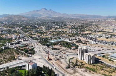 Meteoroloji katlı kavşağı çalışmaları sürüyor 