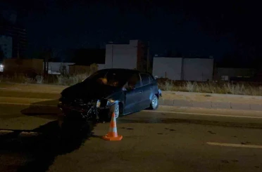 Metrelerce sürüklenen araçta kazayı sıyrık bile almadan atlattılar 