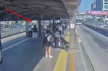 Metrobüs durağında bıçaklı saldırı: 1 ölü 
