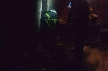 Metruk evde çıkan yangın korkuttu 