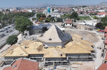 Mevlevi Dergahı inşaatını tüm hızıyla sürüyor