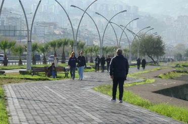 Mevsim geçişlerinde solunum yolu enfeksiyonlarına karşı uzmanlar uyarıyor 