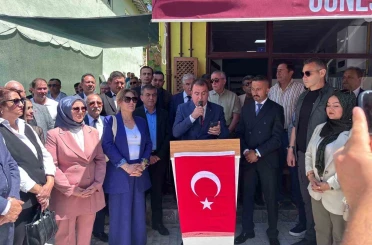 MHP Sivrihisar İlçe Başkanlığı’nın yeni hizmet binası törenle hizmete açıldı 