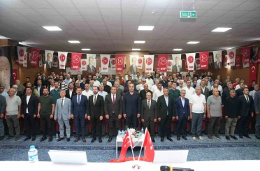 MHP Tortum İlçe Başkanlığı’nda İlhan Uzun güven tazeledi 