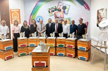 Migros Aile Kulübü’nden kursiyerlere arıcılık başlangıç seti desteği 