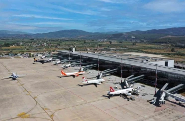 Milas-Bodrum havalimanı 7 ayda 2 milyon 349 bin yolcuya hizmet verdi 