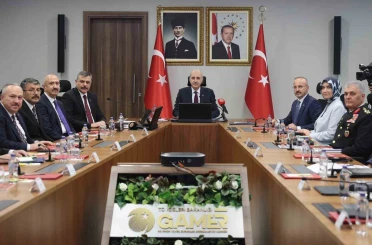 ‘Milli Dayanışma ve Toplumsal Bütünleşmenin Güçlendirilmesi’ konulu güvenlik toplantısı başladı 