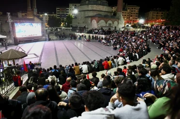 Milli maç heyecanı Tarihi Kent Meydanında yaşandı 