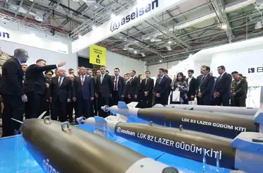 Milli Savunma Bakanı Güler Azerbaycan Uluslararası Savunma Fuarı’nı ziyaret etti