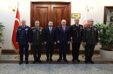 Milli Savunma Bakanı Güler’den Adalet Bakanı Gürlek’e hayırlı olsun ziyareti 