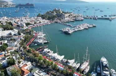 Milyon dolarlık yatlar Bodrum’da buluştu 