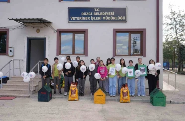 Minik öğrenciler hayvan bakım evini ziyaret etti 