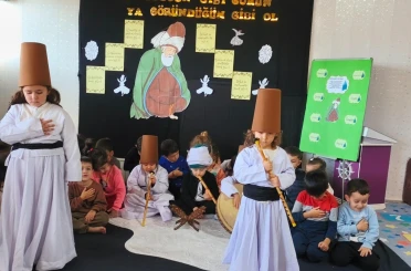 Minikler Mevlana’yı andı