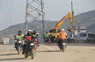 Motosiklet sürücülerinin tehlikeli ‘eğitim pisti’ alanı 