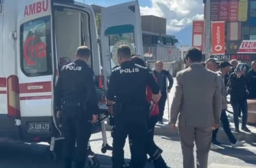 Motosikletin çarptığı yaya yaralandı 