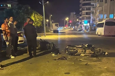 Motosikletler kafa kafaya çarpıştı: 2 ölü 