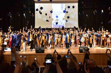 MSKÜ Turizm Fakültesi mezunlarını sektöre uğurladı 