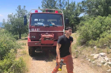 Muğla’da orman yangını ekiplerin hızlı müdahalesi ile söndürüldü 