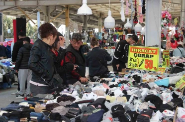 Muğlaspor yararına düzenlenen panayıra vatandaşlar ilgi gösterdi 