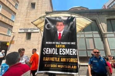 Muhtarlardan merhum vali yardımcısına vefa 