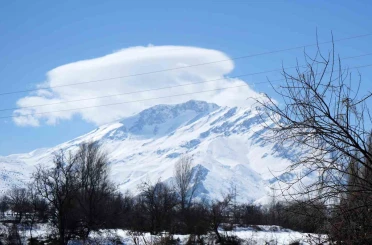 Munzur Dağı’nda mercek bulutu oluştu 