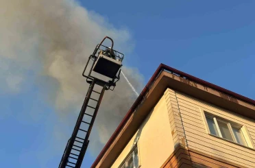 Muratlı’da çatı yangını 