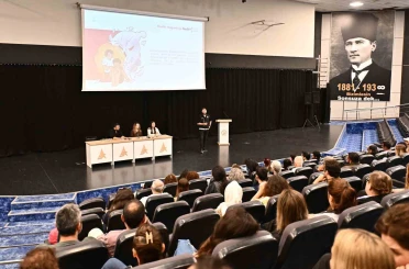 Muratpaşa Belediyesi’nden madde bağımlılığını önleme konferansı 