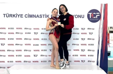 Muratpaşa, cimnastikte Türkiye şampiyonu 